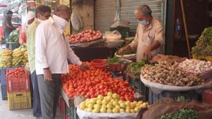 Farm produce, under a decades-old system, are sold and bought in wholesale markets run by so-called agricultural produce marketing committees, or APMCs, under state laws. This is the mandi system.(HT PHOTO.) Farm produce, under a decades-old system, are sold and bought in wholesale markets run by so-called agricultural produce marketing committees, or APMCs, under state laws. This is the mandi system.(HT PHOTO.)