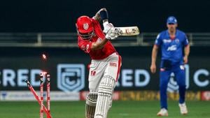 Kings XI Punjab Skipper KL Rahul clean bowled by Delhi Capitals Mohit Sharma.(PTI) Kings XI Punjab Skipper KL Rahul clean bowled by Delhi Capitals Mohit Sharma.(PTI)