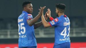 Delhi Capitals players celebrate after defeating Kings XI Punjab in the super over.(PTI) Delhi Capitals players celebrate after defeating Kings XI Punjab in the super over.(PTI)