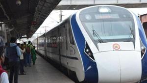 Prime Minister Narendra Modi had flagged off the maiden run of a Vande Bharat train on the New Delhi-Varanasi route on February 15, 2019.(HT Photo) Prime Minister Narendra Modi had flagged off the maiden run of a Vande Bharat train on the New Delhi-Varanasi route on February 15, 2019.(HT Photo)