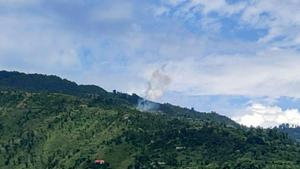 Pakistan violated the ceasefire by firing with small arms & intense shelling with mortars along LoC in Poonch earlier as well; it has done so 37 times already in September.(ANI file) Pakistan violated the ceasefire by firing with small arms & intense shelling with mortars along LoC in Poonch earlier as well; it has done so 37 times already in September.(ANI file)