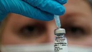 Anthony Fauci, the director of the National Institute of Allergy and Infectious Diseases, agreed Wednesday with the timeline of 700 million doses by April.(REUTERS) Anthony Fauci, the director of the National Institute of Allergy and Infectious Diseases, agreed Wednesday with the timeline of 700 million doses by April.(REUTERS)