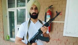 From hockey stick to an AK-47 rifle: Sardar Singh gets set for his new role.(Sourced)