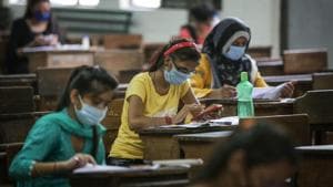 At Miranda House, the highest annual package this year was ₹18 lakh per annum as compared to ₹20 lakh per annum last year. The average package, however, rose from Rs6 lakh per annum to Rs7.33 lakh per annum.(Representational Photo/HT) At Miranda House, the highest annual package this year was ₹18 lakh per annum as compared to ₹20 lakh per annum last year. The average package, however, rose from Rs6 lakh per annum to Rs7.33 lakh per annum.(Representational Photo/HT)