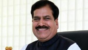 An official portrait of Minister of State for Railways, Suresh Angadi. The minister had tested positive for Covid-19 on September 11. He died due to the illness on September 23. He was 65.(PIB) An official portrait of Minister of State for Railways, Suresh Angadi. The minister had tested positive for Covid-19 on September 11. He died due to the illness on September 23. He was 65.(PIB)
