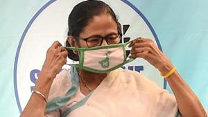 Chief minister Mamata Banerjee announced a few sops for the civic volunteers and ASHA workers too.(PTI) Chief minister Mamata Banerjee announced a few sops for the civic volunteers and ASHA workers too.(PTI)