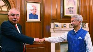 “Glad to meet Marshal Abdul Rashid Dostum. Exchanged views on developments in Afghanistan and the larger region,” Jaishankar tweeted.(@DrSJaishankar/Twitter) “Glad to meet Marshal Abdul Rashid Dostum. Exchanged views on developments in Afghanistan and the larger region,” Jaishankar tweeted.(@DrSJaishankar/Twitter)