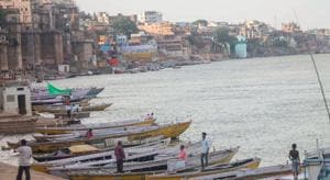 Tourists would be given the option of arriving at pre-decided rural destinations near Varanasi along the banks of the Ganga by boats.(PTI) Tourists would be given the option of arriving at pre-decided rural destinations near Varanasi along the banks of the Ganga by boats.(PTI)