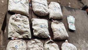 The heroin that was seized from a truck in Assam’s Karb Anglong district on Sunday night.(HT PHOTO) The heroin that was seized from a truck in Assam’s Karb Anglong district on Sunday night.(HT PHOTO)