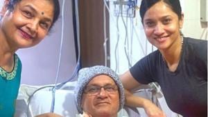 Ankita Lokhande with her parents. Ankita Lokhande with her parents.