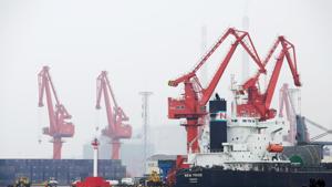 Oil prices dipped on Monday as rising coronavirus cases upset hopes for a smooth recovery in fuel demand(Reuters) Oil prices dipped on Monday as rising coronavirus cases upset hopes for a smooth recovery in fuel demand(Reuters)