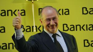 The image of a smiling Rato ringing the bell and sipping champagne on July 20, 2011 to mark the start of Bankia’s listing has since become a symbol of the scandal.(AFP file photo) The image of a smiling Rato ringing the bell and sipping champagne on July 20, 2011 to mark the start of Bankia’s listing has since become a symbol of the scandal.(AFP file photo)