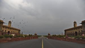 The average wind speed will remain around 20 kilometres per hour (kmph), which is likely to keep the air quality in Delhi-NCR in check at least until October 15.(HT file photo) The average wind speed will remain around 20 kilometres per hour (kmph), which is likely to keep the air quality in Delhi-NCR in check at least until October 15.(HT file photo)
