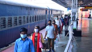 The special trains between October 15 and November 30 will cater to passengers during the holiday season.(HT ILE PHOTO) The special trains between October 15 and November 30 will cater to passengers during the holiday season.(HT ILE PHOTO)