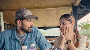 Bigg Boss 14 premiere photo has been leaked online and features Rubina Dilaik and Abhinav Shukla. Bigg Boss 14 premiere photo has been leaked online and features Rubina Dilaik and Abhinav Shukla.