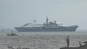 Indian Navy's decommissioned warship aircraft carrier INS Viraat being towed away by boats while ship's final journey to the Alang Ship breaking yard in Gujarat, from the naval dockyard in Mumbai on September 19, 2020.(Pratik Chorge/HT Photo)