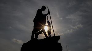 A worker cleans Mahatama Gandhi statue on the eve of his birth anniversary at Marina beach, in Chennai.(PTI) A worker cleans Mahatama Gandhi statue on the eve of his birth anniversary at Marina beach, in Chennai.(PTI)