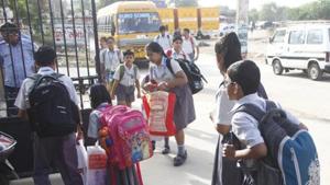A few months after the state government implemented the policy of making Marathi compulsory in schools across the state, it has now constituted a committee to ensure its implementation.(Yogendra Kumar/HT file) A few months after the state government implemented the policy of making Marathi compulsory in schools across the state, it has now constituted a committee to ensure its implementation.(Yogendra Kumar/HT file)