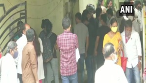 UPSC aspirants arrive at an examination centre in Hyderabad, Telangana.(ANI) UPSC aspirants arrive at an examination centre in Hyderabad, Telangana.(ANI)