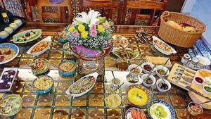 Expert chefs can prepare a large spread of customised dishes, for intimate celebrations.(Salsa Kitchen) Expert chefs can prepare a large spread of customised dishes, for intimate celebrations.(Salsa Kitchen)