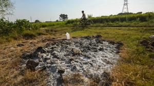 The spot where the woman’s body was cremated in Bool Garhi, Hathras, Uttar Pradesh.(Amal KS/HT PHOTO) The spot where the woman’s body was cremated in Bool Garhi, Hathras, Uttar Pradesh.(Amal KS/HT PHOTO)