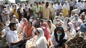 Family members and relatives of Indian Army Rifleman Rakshit Chowdary had blocked the Satwari Chowk in Jammu during a protest on Saturday demanding an inquiry into his death.(PTI) Family members and relatives of Indian Army Rifleman Rakshit Chowdary had blocked the Satwari Chowk in Jammu during a protest on Saturday demanding an inquiry into his death.(PTI)