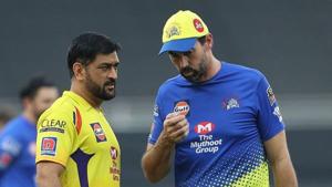 File image of MS Dhoni with Stephen Fleming.(IPL/Twitter) File image of MS Dhoni with Stephen Fleming.(IPL/Twitter)