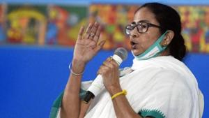 West Bengal chief minister Mamata Banerjee has ordered greater attention on Covid-19 patients with a greater tendency to spread the disease.(ANI Photo) West Bengal chief minister Mamata Banerjee has ordered greater attention on Covid-19 patients with a greater tendency to spread the disease.(ANI Photo)
