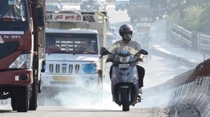 Dust pollution near the under construction underpass at Ashram Chowk in New Delhi, India, on Tuesday, October 6, 2020.(Arvind Yadav/HT PHOTO) Dust pollution near the under construction underpass at Ashram Chowk in New Delhi, India, on Tuesday, October 6, 2020.(Arvind Yadav/HT PHOTO)