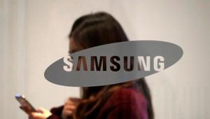 The logo of Samsung Electronics is seen at its office building in Seoul (REUTERS/Kim Hong-Ji) The logo of Samsung Electronics is seen at its office building in Seoul (REUTERS/Kim Hong-Ji)