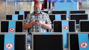 Several Italian regions including Lazio, around the capital Rome, had already made face masks mandatory.(REUTERS) Several Italian regions including Lazio, around the capital Rome, had already made face masks mandatory.(REUTERS)