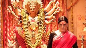 Akshay Kumar’s Laxmmi Bomb, which will premiere on a streaming site in India on November 9, is going to simultaneously release in theatres across Australia, UAE and New Zealand. Akshay Kumar’s Laxmmi Bomb, which will premiere on a streaming site in India on November 9, is going to simultaneously release in theatres across Australia, UAE and New Zealand.