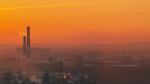 In a recent study conducted by researchers analysed key urban air pollutants, including fine particle matter (PM2.5), nitrogen dioxide (NO2), and ozone (O3), across 3,122 counties in the United States from January to July.(Getty Images/iStockphoto. Representative image)