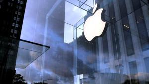 The Apple Inc. logo is seen hanging at the entrance to the Apple store on 5th Avenue in Manhattan, New York.(Reuters File Photo) The Apple Inc. logo is seen hanging at the entrance to the Apple store on 5th Avenue in Manhattan, New York.(Reuters File Photo)