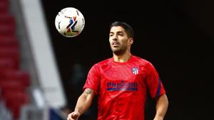 Atletico Madrid's Luis Suarez during the warm up.(REUTERS) Atletico Madrid's Luis Suarez during the warm up.(REUTERS)