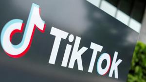 Pak telecom authority bans Chinese app TikTok on complaints of vulgar content.(REUTERS) Pak telecom authority bans Chinese app TikTok on complaints of vulgar content.(REUTERS)