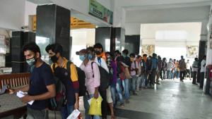 Ahead of the festive season, the Indian Railways is changing a few rules to return to pre-Covid practices.(PTI) Ahead of the festive season, the Indian Railways is changing a few rules to return to pre-Covid practices.(PTI)