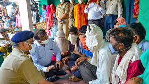 Special arrangements are being made to ensure the security of the family members as they would appear before the Lucknow Bench of the Allahabad High Court on October 12.(PTI) Special arrangements are being made to ensure the security of the family members as they would appear before the Lucknow Bench of the Allahabad High Court on October 12.(PTI)