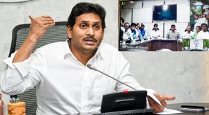 Andhra Pradesh Chief Minister YS Jagan Mohan Reddy interacts with MP's via video conferencing in Vijayawada.(PTI) Andhra Pradesh Chief Minister YS Jagan Mohan Reddy interacts with MP's via video conferencing in Vijayawada.(PTI)