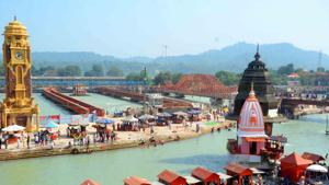 A view of Ganga canal at Har-Ki-Pauri. The canal will be closed for a month beginning October 15 midnight.(HT photo) A view of Ganga canal at Har-Ki-Pauri. The canal will be closed for a month beginning October 15 midnight.(HT photo)