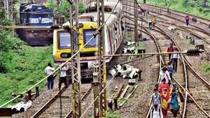 Passenger walking on track of Central railway after power failure at Parel station in Mumbai, on Monday, October 12, 2020. (Photo by Anshuman Poyrekar/Hindustan Times) Passenger walking on track of Central railway after power failure at Parel station in Mumbai, on Monday, October 12, 2020. (Photo by Anshuman Poyrekar/Hindustan Times)