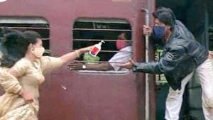 Image tweeted by Uttarakhand Police.(@uttarakhandcops/Twitter) Image tweeted by Uttarakhand Police.(@uttarakhandcops/Twitter)