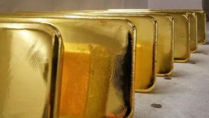 Although the global gold prices($1,892.7) dropped by 0.37%, the spot gold prices in India(Rs 50,830) saw a growth of 0.02%.(Reuters image) Although the global gold prices($1,892.7) dropped by 0.37%, the spot gold prices in India(Rs 50,830) saw a growth of 0.02%.(Reuters image)
