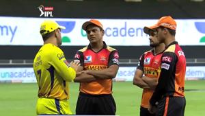 MS Dhoni with SRH players in IPL 2020.(@ipl) MS Dhoni with SRH players in IPL 2020.(@ipl)