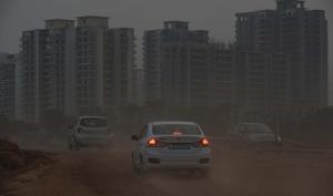 The DCs were asked to focus on dust control measures, solid waste management and prevention of biomass burning, controlling industrial pollution, regulating diesel generators and control of vehicular pollution.(HT PHOTO) The DCs were asked to focus on dust control measures, solid waste management and prevention of biomass burning, controlling industrial pollution, regulating diesel generators and control of vehicular pollution.(HT PHOTO)