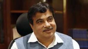 The Union transport minister also said the state government should take up a project to convert all city roads into cement-concrete roads “as tar roads do not sustain heavy rains”.(REUTERS) The Union transport minister also said the state government should take up a project to convert all city roads into cement-concrete roads “as tar roads do not sustain heavy rains”.(REUTERS)
