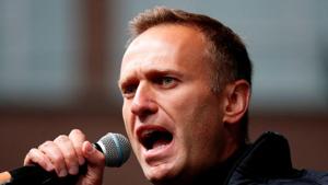 Russian opposition leader Alexei Navalny delivers a speech during a rally to demand the release of jailed protesters, who were detained during opposition demonstrations for fair elections, in Moscow.(REUTERS) Russian opposition leader Alexei Navalny delivers a speech during a rally to demand the release of jailed protesters, who were detained during opposition demonstrations for fair elections, in Moscow.(REUTERS)