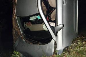 One man died and two others were injured as a car veered off the road and into a gorge in Mandi.(HT Photo) One man died and two others were injured as a car veered off the road and into a gorge in Mandi.(HT Photo)