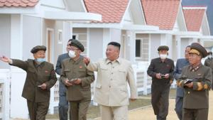 North Korean leader Kim Jong Un inspects reconstruction sites in an area hit by recent typhoons, in South Hamgyong Province, North Korea in this undated photo supplied by the North Korean Central News Agency (KCNA), October 14, 2020. KCNA via REUTERS North Korean leader Kim Jong Un inspects reconstruction sites in an area hit by recent typhoons, in South Hamgyong Province, North Korea in this undated photo supplied by the North Korean Central News Agency (KCNA), October 14, 2020. KCNA via REUTERS