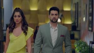 Aftab Shivdasani and Raai Laxmi in a still from Poison 2.(ZEE5) Aftab Shivdasani and Raai Laxmi in a still from Poison 2.(ZEE5)